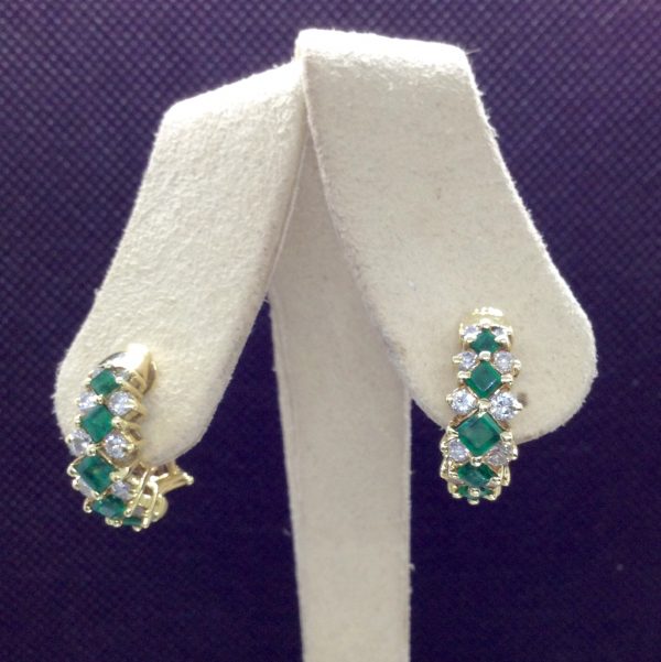 One pair of 0.78 Ct Colombian Emerald with 0.75 Ct Diamond 18k Yellow Gold Huggies Cocktail Earrings