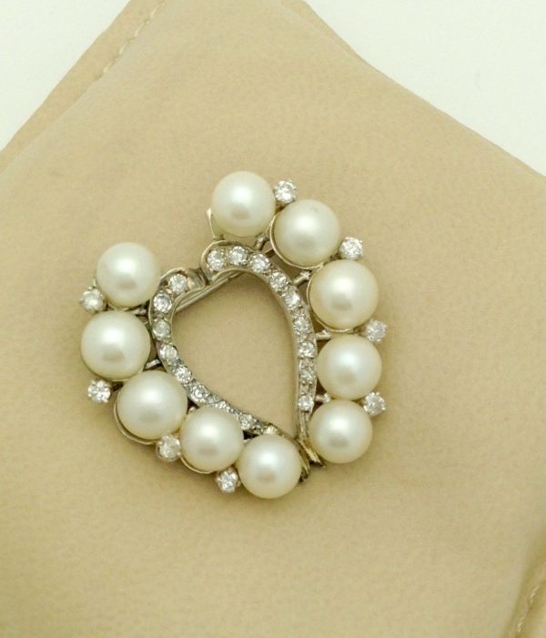 Vintage 6mm South Sea Pearl 14k White Gold Brooch w/ 0.78CT VS Diamond Halo on a pillow