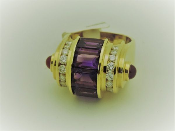 6.00 Ct Amethyst with 1.00 Ct Diamonds Vintage Antique Ring 18k