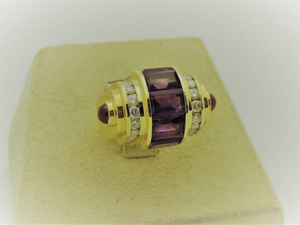 6.00 Ct Amethyst with 1.00 Ct Diamonds Vintage Antique Ring 18k on a piece of carton