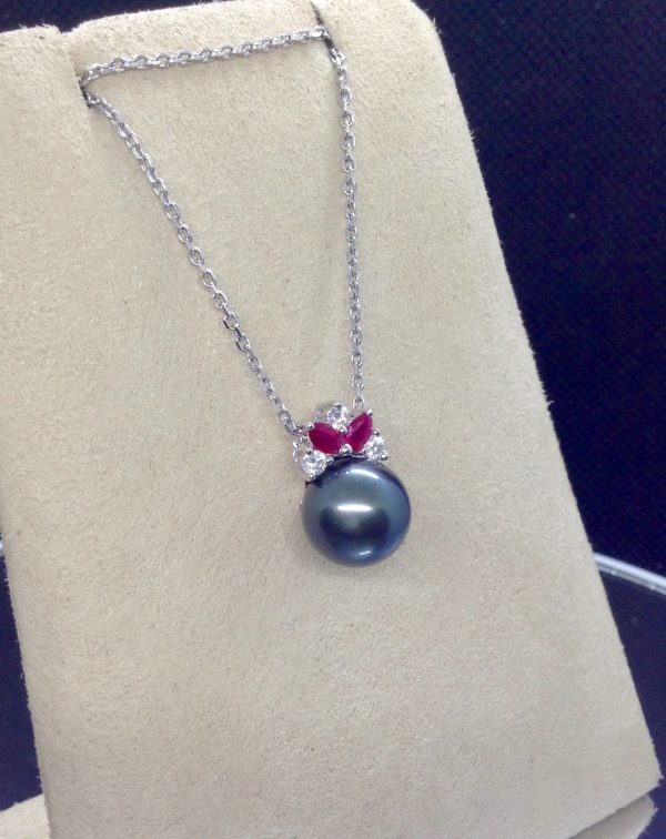 11mm Tahitian Pearl with 0.12 Ct Diamond and 0.20Ct Ruby 14k White Gold Pendant