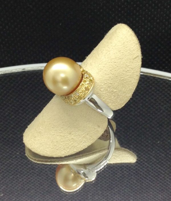 Flamboyant 12mm Golden South Sea Pearl with 0.74 Ct Canary Diamonds 18k White Gold Ring on a fake finger