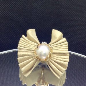 Alluring 13mm Mabe Pearl with 0.03 Ct Diamond Accents 14k Yellow Gold Ring