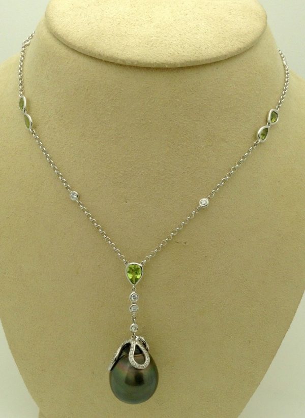 Tahitian Pearl w/ Peridot Accents & 1.00 CT VS Diamonds 14k White Gold Necklace on a fake neck